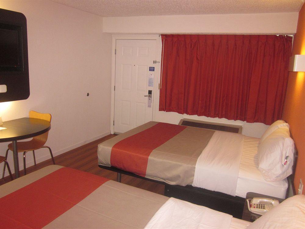 Motel 6-Berea, Ky Екстер'єр фото