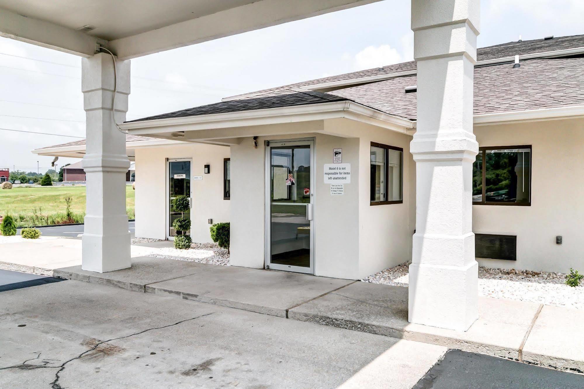 Motel 6-Berea, Ky Екстер'єр фото